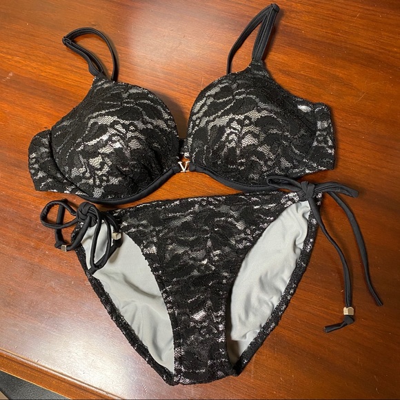 VENUS Other - Venus Black Lace Metallic Silver Bikini C/6